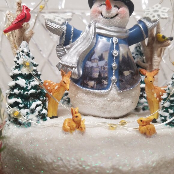 Thomas Kinkade "Let it Snow" Crystal Top Hat - Picture 3 of 13